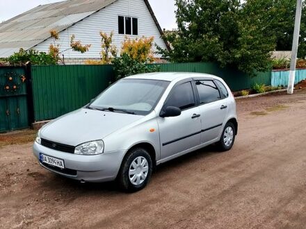 Серый ВАЗ Kalina, объемом двигателя 1.6 л и пробегом 144 тыс. км за 2000 $, фото 1 на Automoto.ua