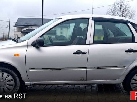 Сірий ВАЗ Kalina, об'ємом двигуна 1.6 л та пробігом 112 тис. км за 1070 $, фото 1 на Automoto.ua