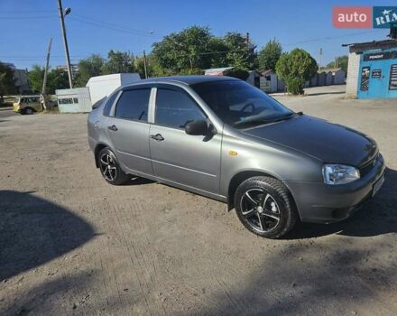 Сірий ВАЗ Калина, об'ємом двигуна 1.6 л та пробігом 88 тис. км за 1900 $, фото 1 на Automoto.ua