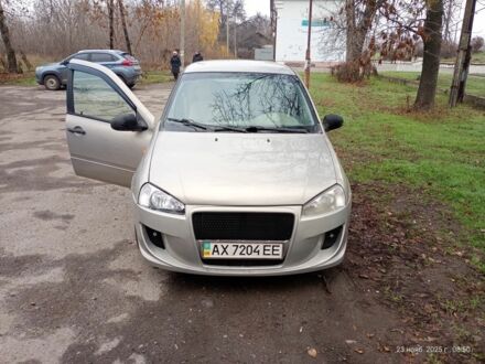 Серый ВАЗ Калина, объемом двигателя 1.6 л и пробегом 254 тыс. км за 2100 $, фото 1 на Automoto.ua