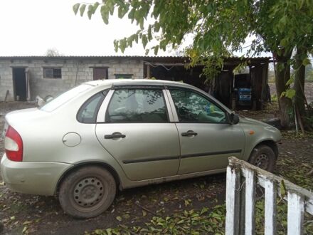 ВАЗ Калина 2008 в Хмельнике на Automoto.ua Серый ВАЗ Калина, объемом двигателя 1.6 л и пробегом 180 тыс. км за 800 $, фото 1 на Automoto.ua