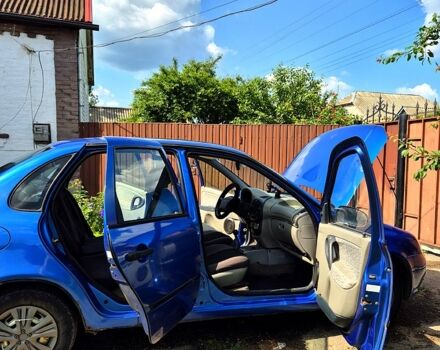 Синій ВАЗ Kalina, об'ємом двигуна 1.6 л та пробігом 197 тис. км за 2200 $, фото 8 на Automoto.ua