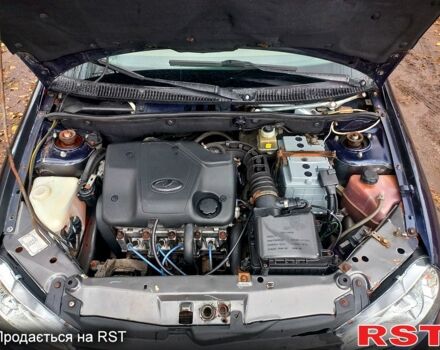 Синий ВАЗ Kalina, объемом двигателя 1.6 л и пробегом 195 тыс. км за 2000 $, фото 10 на Automoto.ua