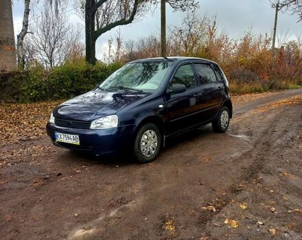 Синий ВАЗ Kalina, объемом двигателя 1.6 л и пробегом 195 тыс. км за 2000 $, фото 2 на Automoto.ua