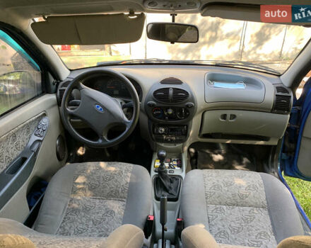 Синий ВАЗ Калина, объемом двигателя 1.6 л и пробегом 135 тыс. км за 2400 $, фото 16 на Automoto.ua