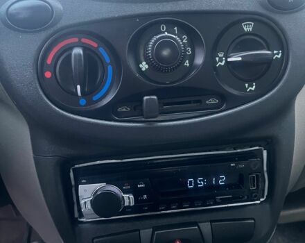 Синий ВАЗ Калина, объемом двигателя 1.6 л и пробегом 100 тыс. км за 2700 $, фото 6 на Automoto.ua