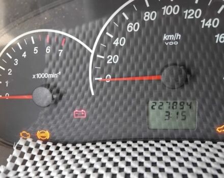 Синій ВАЗ Калина, об'ємом двигуна 1.6 л та пробігом 227 тис. км за 2000 $, фото 6 на Automoto.ua