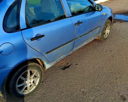 Синий ВАЗ Kalina, объемом двигателя 1.6 л и пробегом 227 тыс. км за 2000 $, фото 3 на Automoto.ua