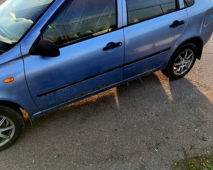 Синий ВАЗ Kalina, объемом двигателя 1.6 л и пробегом 227 тыс. км за 2000 $, фото 1 на Automoto.ua