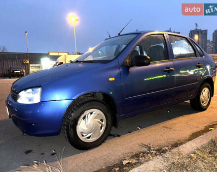 Синий ВАЗ Калина, объемом двигателя 1.5 л и пробегом 62 тыс. км за 2000 $, фото 4 на Automoto.ua