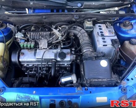 Синій ВАЗ Kalina, об'ємом двигуна 1.6 л та пробігом 200 тис. км за 1750 $, фото 3 на Automoto.ua