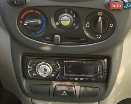 Синий ВАЗ Калина, объемом двигателя 1.6 л и пробегом 135 тыс. км за 2400 $, фото 18 на Automoto.ua