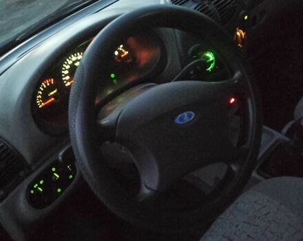 Синий ВАЗ Калина, объемом двигателя 1.6 л и пробегом 1000 тыс. км за 1000 $, фото 2 на Automoto.ua