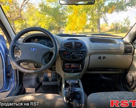 Синій ВАЗ Kalina, об'ємом двигуна 1.6 л та пробігом 260 тис. км за 1500 $, фото 7 на Automoto.ua