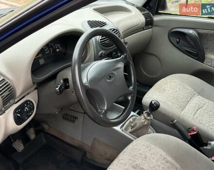 Синій ВАЗ Калина, об'ємом двигуна 1.6 л та пробігом 186 тис. км за 2200 $, фото 7 на Automoto.ua