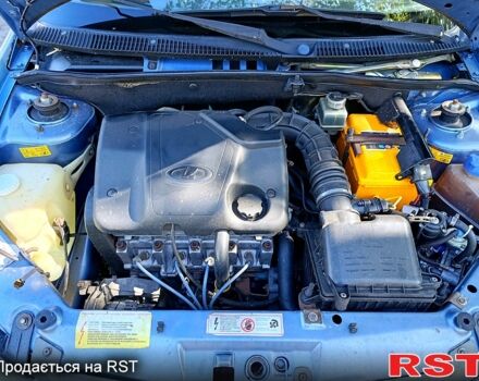 Синій ВАЗ Kalina, об'ємом двигуна 1.6 л та пробігом 260 тис. км за 1500 $, фото 9 на Automoto.ua