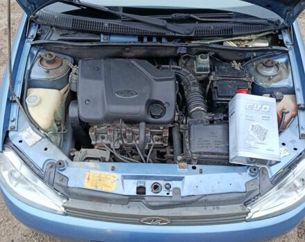 Синий ВАЗ Калина, объемом двигателя 1.6 л и пробегом 216 тыс. км за 1700 $, фото 4 на Automoto.ua