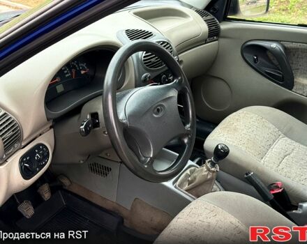Синій ВАЗ Kalina, об'ємом двигуна 1.6 л та пробігом 186 тис. км за 2300 $, фото 7 на Automoto.ua