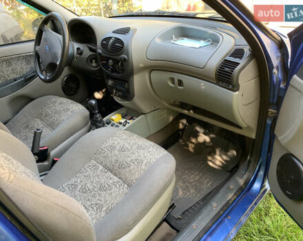 Синий ВАЗ Калина, объемом двигателя 1.6 л и пробегом 135 тыс. км за 2400 $, фото 14 на Automoto.ua