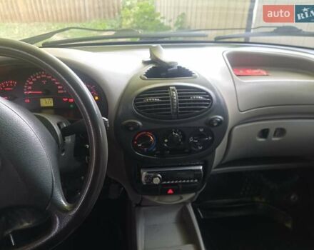 Синій ВАЗ Калина, об'ємом двигуна 1.6 л та пробігом 74 тис. км за 2200 $, фото 5 на Automoto.ua