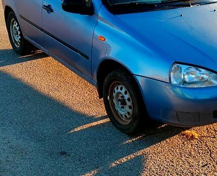 Синий ВАЗ Kalina, объемом двигателя 1.6 л и пробегом 136 тыс. км за 2300 $, фото 9 на Automoto.ua