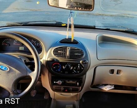 Синий ВАЗ Kalina, объемом двигателя 1.6 л и пробегом 136 тыс. км за 2300 $, фото 4 на Automoto.ua