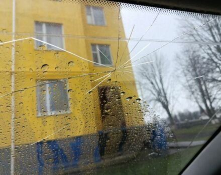 Синий ВАЗ Калина, объемом двигателя 1 л и пробегом 240 тыс. км за 1000 $, фото 7 на Automoto.ua