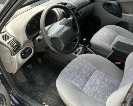 Синий ВАЗ Калина, объемом двигателя 1.6 л и пробегом 102 тыс. км за 1800 $, фото 4 на Automoto.ua