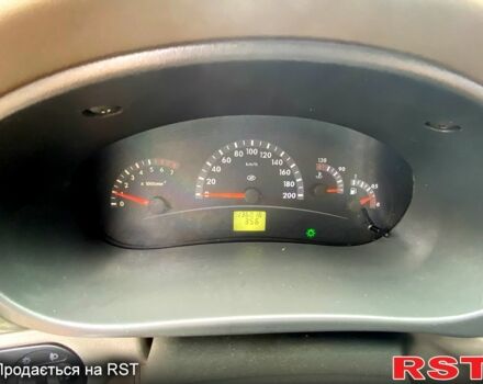 Синий ВАЗ Kalina, объемом двигателя 1.6 л и пробегом 136 тыс. км за 2000 $, фото 12 на Automoto.ua