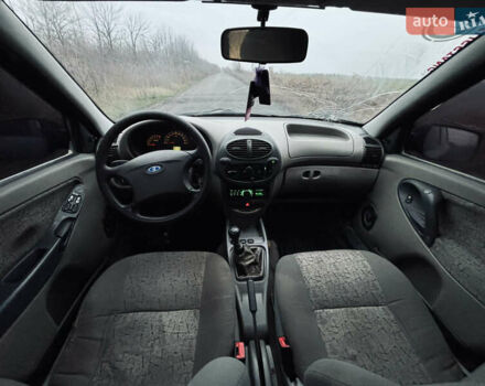 Синий ВАЗ Калина, объемом двигателя 1.6 л и пробегом 262 тыс. км за 1599 $, фото 7 на Automoto.ua