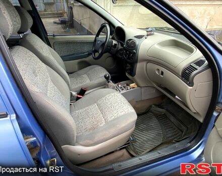 Синий ВАЗ Kalina, объемом двигателя 1.6 л и пробегом 136 тыс. км за 2000 $, фото 10 на Automoto.ua