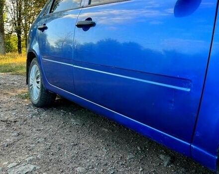 Синий ВАЗ Kalina, объемом двигателя 1.6 л и пробегом 300 тыс. км за 2350 $, фото 3 на Automoto.ua