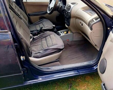 Синий ВАЗ Kalina, объемом двигателя 1.4 л и пробегом 160 тыс. км за 2200 $, фото 7 на Automoto.ua