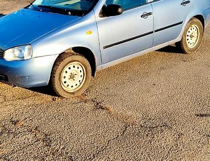 Синий ВАЗ Kalina, объемом двигателя 1.6 л и пробегом 136 тыс. км за 2300 $, фото 1 на Automoto.ua