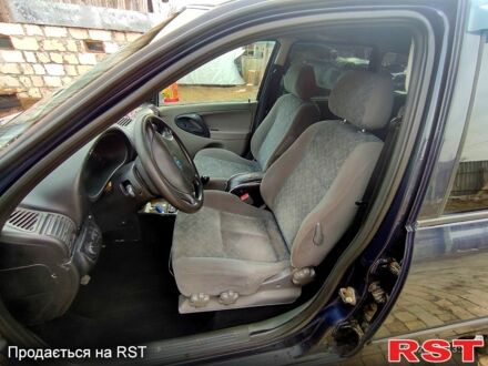Синий ВАЗ Kalina, объемом двигателя 1.6 л и пробегом 235 тыс. км за 1000 $, фото 1 на Automoto.ua