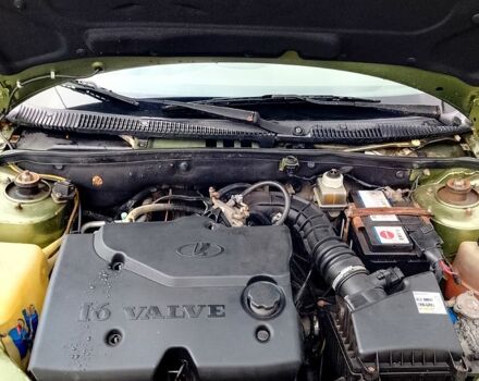 Зеленый ВАЗ Kalina, объемом двигателя 1.4 л и пробегом 315 тыс. км за 2250 $, фото 9 на Automoto.ua