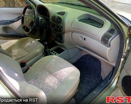 Зеленый ВАЗ Kalina, объемом двигателя 1.4 л и пробегом 201 тыс. км за 1500 $, фото 7 на Automoto.ua