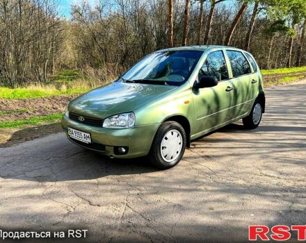 Зеленый ВАЗ Kalina, объемом двигателя 1.6 л и пробегом 114 тыс. км за 3200 $, фото 1 на Automoto.ua