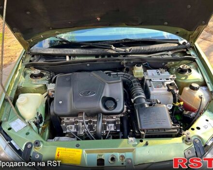 Зеленый ВАЗ Kalina, объемом двигателя 1.6 л и пробегом 114 тыс. км за 3200 $, фото 6 на Automoto.ua