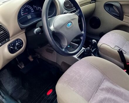 Зеленый ВАЗ Kalina, объемом двигателя 1.4 л и пробегом 315 тыс. км за 2250 $, фото 7 на Automoto.ua