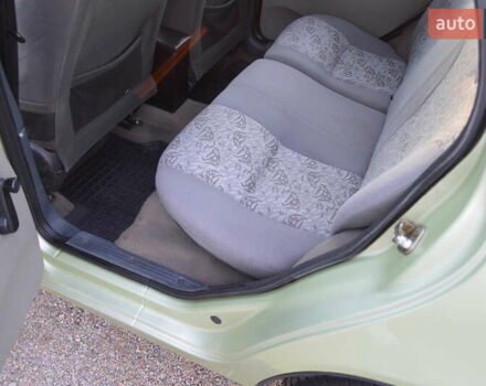 Зеленый ВАЗ Калина, объемом двигателя 1.6 л и пробегом 271 тыс. км за 2800 $, фото 9 на Automoto.ua