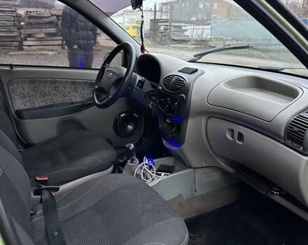 Зеленый ВАЗ Калина, объемом двигателя 1.6 л и пробегом 239 тыс. км за 1350 $, фото 23 на Automoto.ua