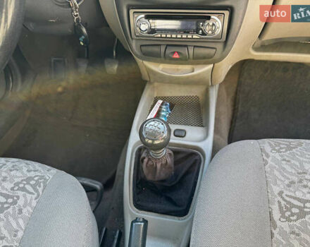 Зелений ВАЗ Калина, об'ємом двигуна 1.6 л та пробігом 150 тис. км за 1699 $, фото 11 на Automoto.ua