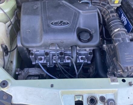 Зеленый ВАЗ Калина, объемом двигателя 0 л и пробегом 102 тыс. км за 2000 $, фото 7 на Automoto.ua