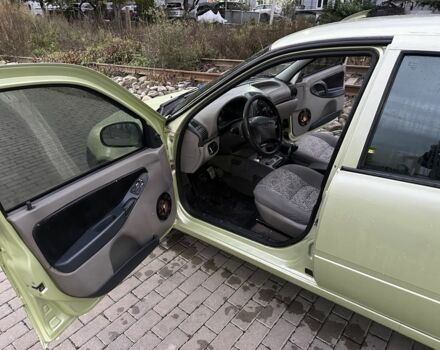 Зелений ВАЗ Калина, об'ємом двигуна 1.5 л та пробігом 200 тис. км за 1260 $, фото 6 на Automoto.ua