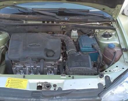 Зеленый ВАЗ Калина, объемом двигателя 1.6 л и пробегом 175 тыс. км за 2200 $, фото 4 на Automoto.ua