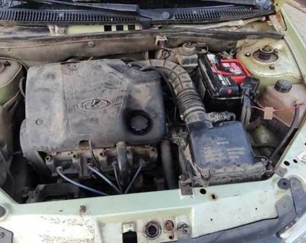 Зеленый ВАЗ Калина, объемом двигателя 1.6 л и пробегом 257 тыс. км за 2000 $, фото 2 на Automoto.ua