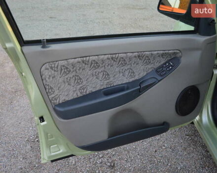 Зеленый ВАЗ Калина, объемом двигателя 1.6 л и пробегом 271 тыс. км за 2800 $, фото 4 на Automoto.ua