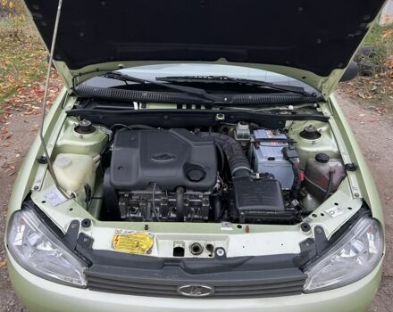 Зеленый ВАЗ Калина, объемом двигателя 1.6 л и пробегом 182 тыс. км за 1650 $, фото 4 на Automoto.ua