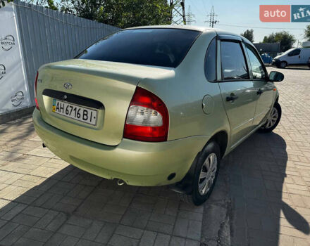 Зелений ВАЗ Калина, об'ємом двигуна 1.6 л та пробігом 150 тис. км за 1699 $, фото 1 на Automoto.ua